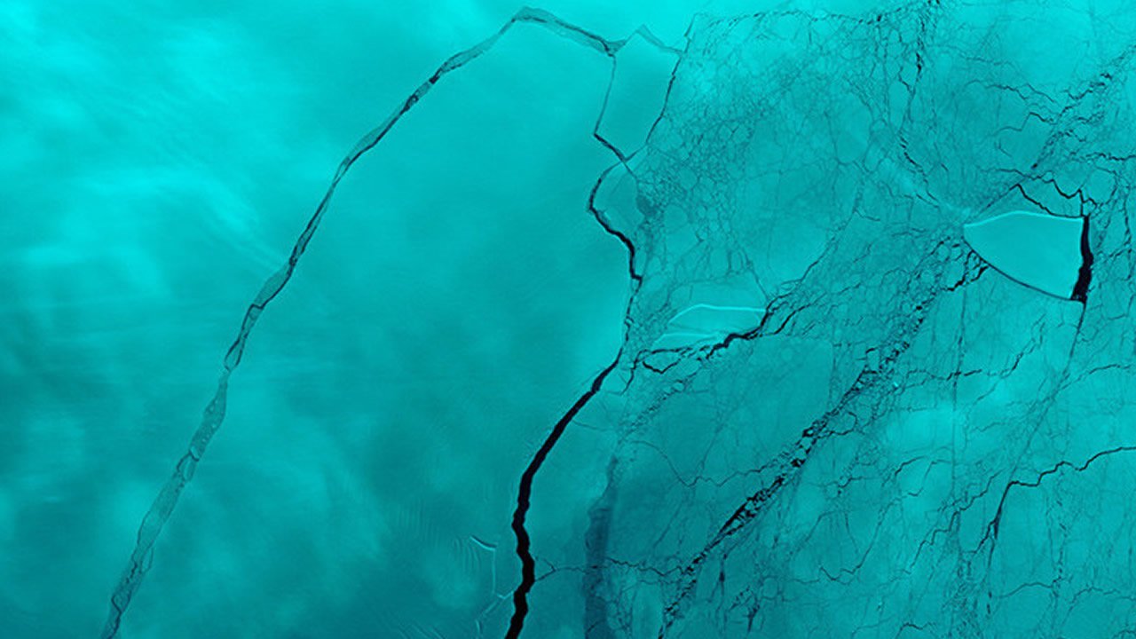 nuova crepa compare in Antartide dopo il distacco di un iceberg colossale