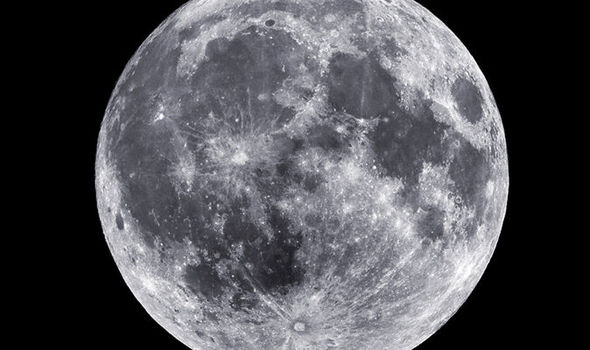 La Luna está hueca por dentro según las Teorías de Conspiración