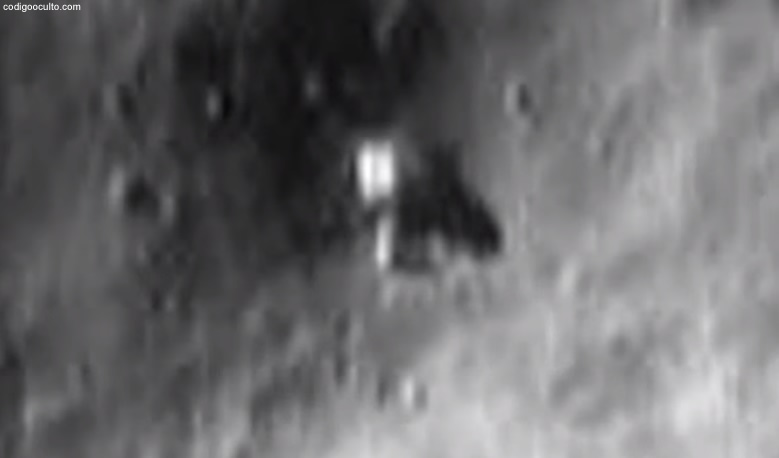 Misterioso objeto posado en la superficie del asteroide Eros. Para NASA solo sería una roca.