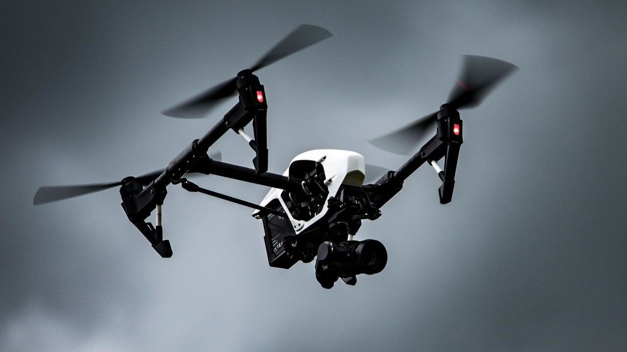 Marina de EE.UU. pretende utilizar un Drone Kamizaze ultraportátil