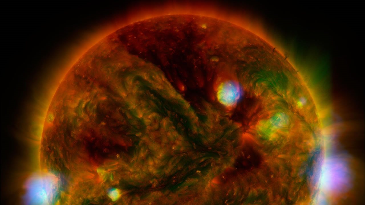 Detectan ondas gigantescas en el Sol que controlan el clima de la Tierra