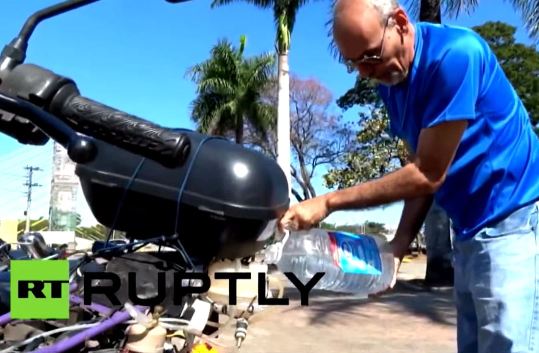 En Brasil: La moto que usa agua en vez de gasolina