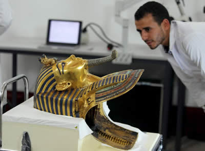 Máscara funeraria de Tutankamón