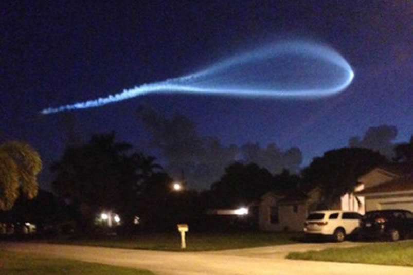 Extraño objeto luminoso causa conmoción en Florida, EE.UU
