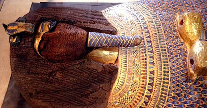 ¿Se trata de Akenatón? Nuevo estudio podría confirmar la identidad del faraón de la tumba KV55
