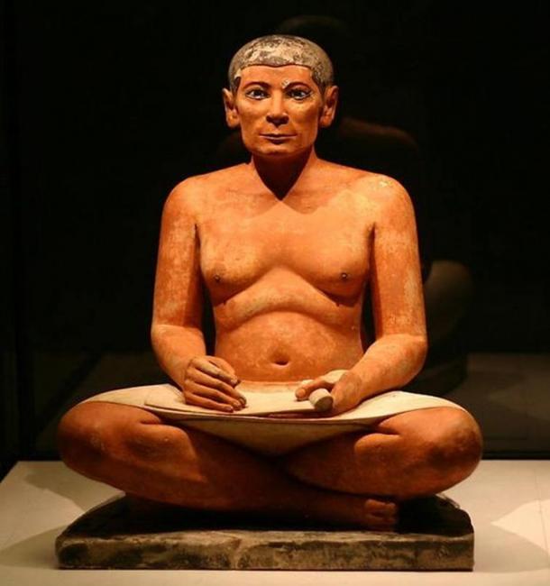 El escriba sentado, fechado en torno a los años 2600-2350 AC.