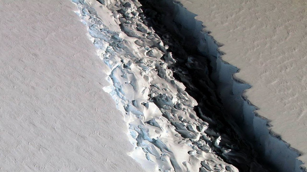 Experto de NASA calcula el impacto del «parto de un iceberg» en la Antártida