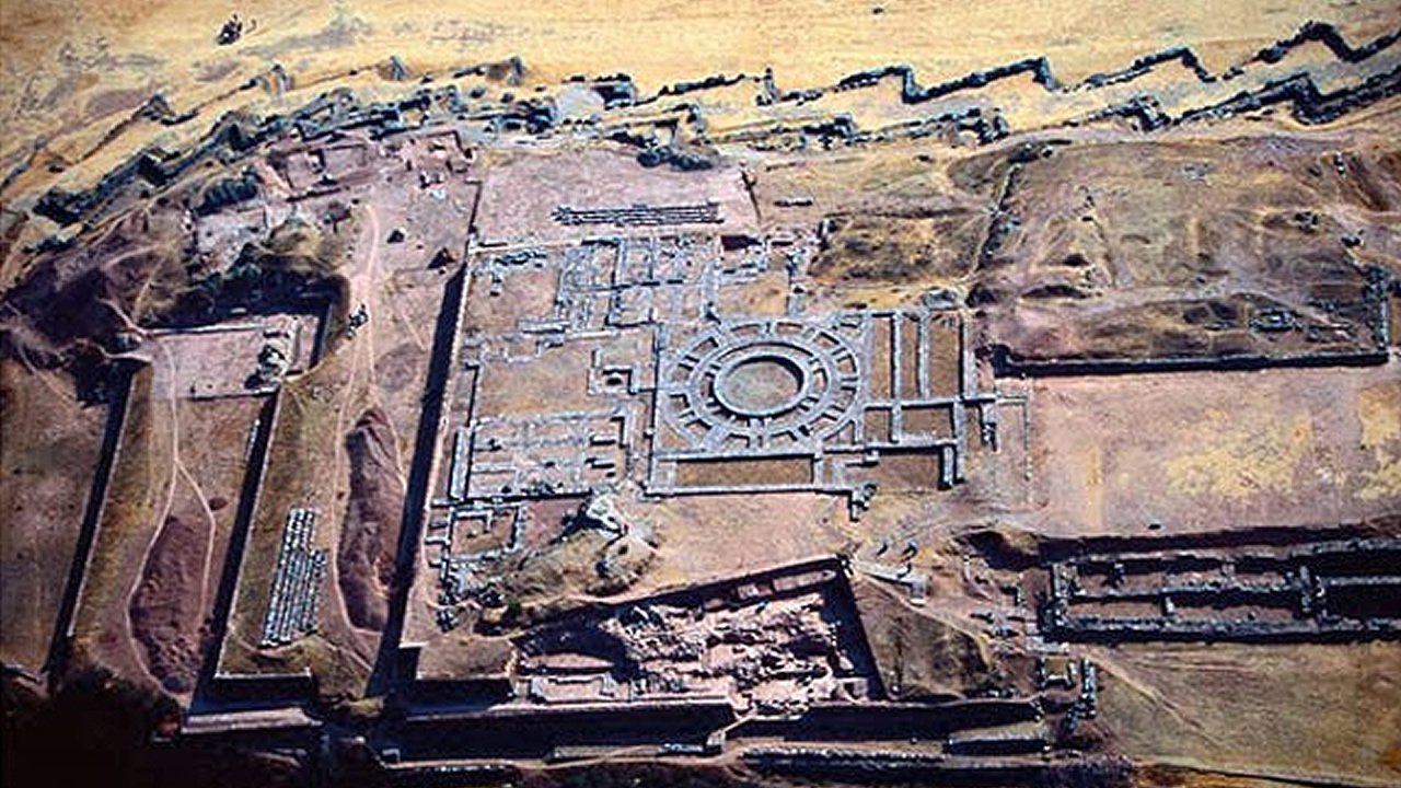 Sacsayhuamán: Descubren un sistema de escritura oculto de 30.000 años