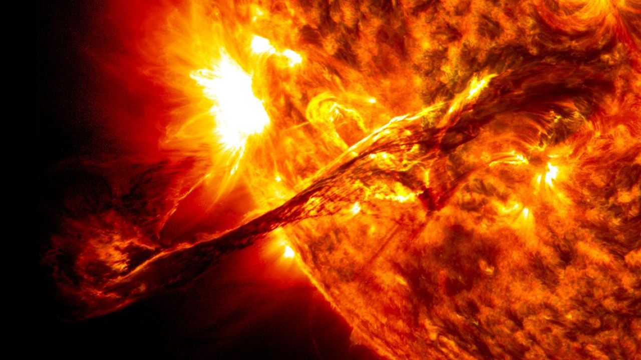 Registran nueva potente llamarada solar ¿Qué está pasando con el Sol?