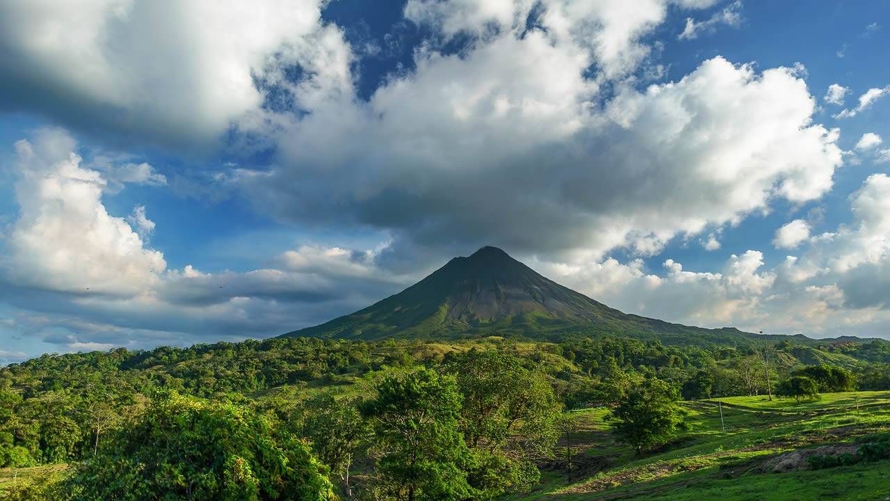 Costa Rica alcanza los 300 días usando energías renovables en su totalidad