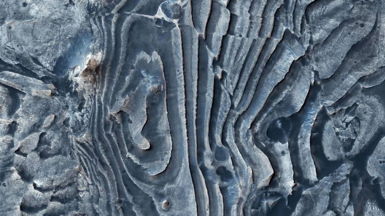 Impresionante fotografía revela fallas en la superficie de Marte