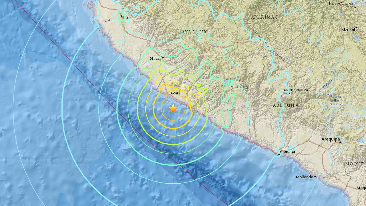 Fuerte terremoto de escala 7.1 se registra en costa sur de Perú