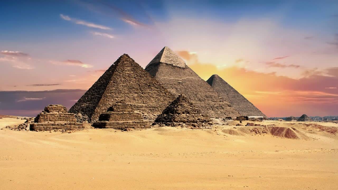 Arqueólogo afirma saber cómo los egipcios alinearon las Pirámides con tanta precisión