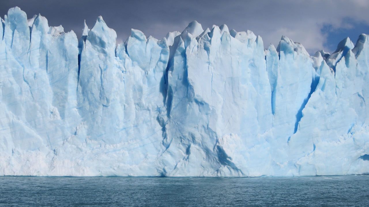 Descubren un núcleo de hielo de un millón de años bajo la Antártida