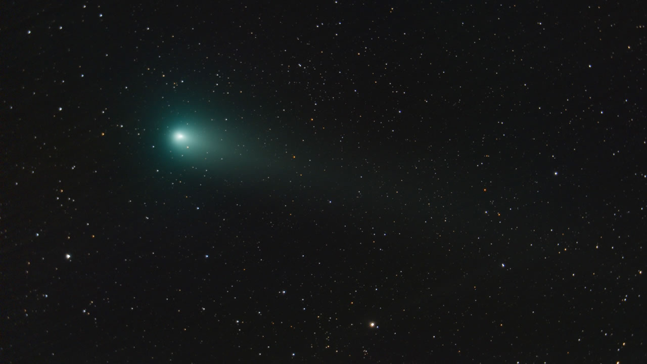 Un cometa verde y brillante será visible mañana, y aquí te decimos cómo verlo