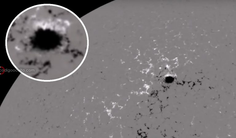 Astrónomo aficionado captura un enorme «agujero» en el Sol Astrónomo aficionado captura un enorme «agujero» en el Sol