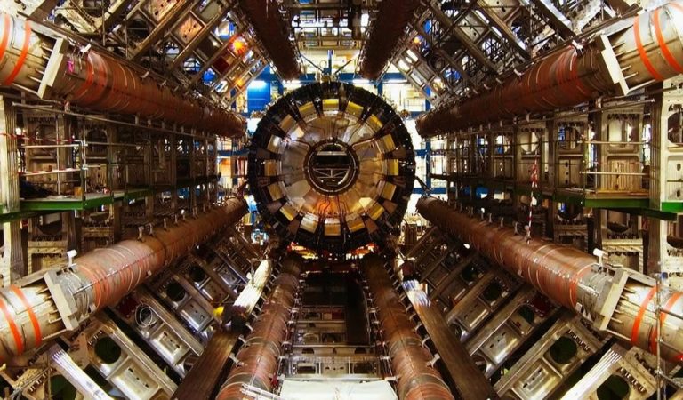 China está construyendo un «supercolisionador» de 100 kilómetros para producir un millón de Bosón de Higgs China está construyendo un «supercolisionador» de 100 kilómetros para producir un millón de Bosón de Higgs