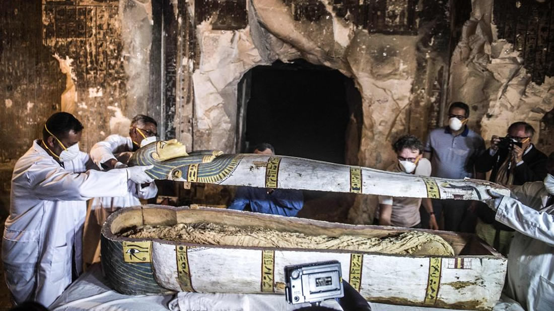 Hallan momias muy bien preservadas en una de las tumbas más grandes de Egipto