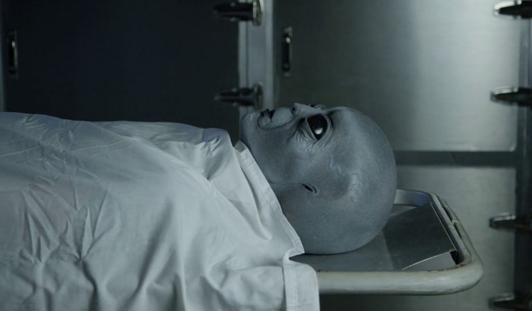 Se revela la verdad del vídeo de la «Alien Autopsy» Se revela la verdad del vídeo de la «Alien Autopsy»