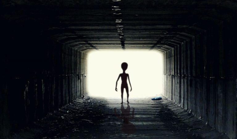 Se revela la verdad del vídeo de la «Alien Autopsy» Se revela la verdad del vídeo de la «Alien Autopsy»