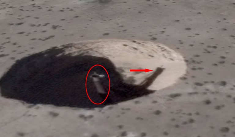 Un misterioso cráter aparece junto a la base secreta Área 51 Un misterioso cráter aparece junto a la base secreta Área 51