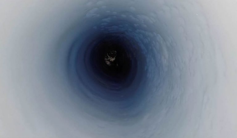 Descubren vida a un kilómetro bajo la superficie de hielo de la Antártida Descubren vida a un kilómetro bajo la superficie de hielo de la Antártida