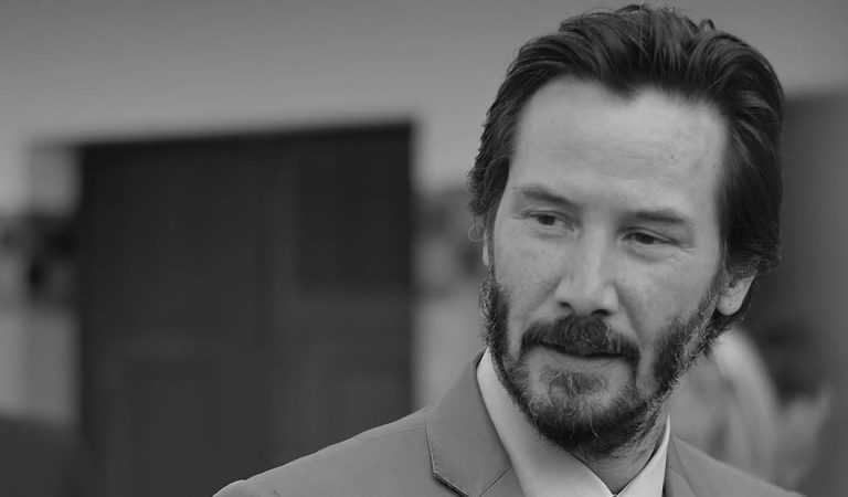 Keanu Reeves ha donado en secreto millones de dólares durante años a hospitales infantiles Keanu Reeves ha donado en secreto millones de dólares durante años a hospitales infantiles