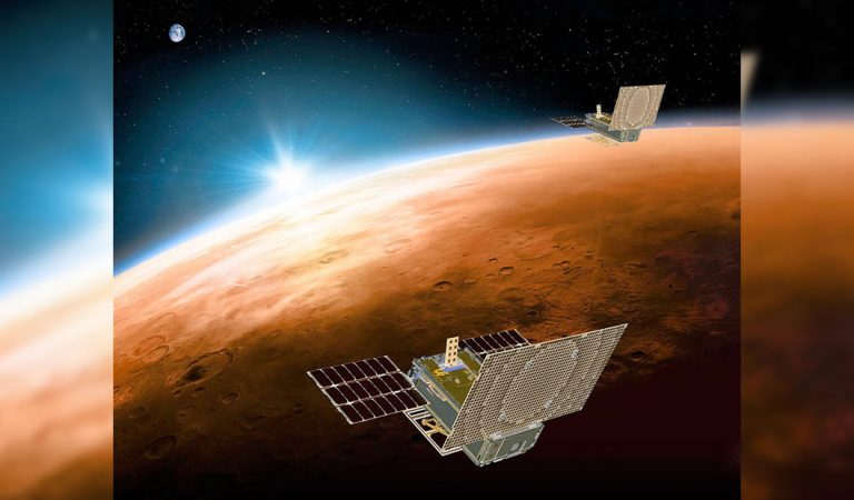 Dos satélites de NASA se pierden luego de volar por Marte Dos satélites de NASA se pierden luego de volar por Marte
