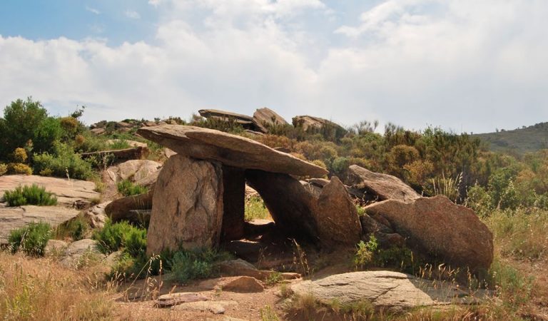 ¿Han resuelto el misterio de Stonehenge? Inspirado en prehistóricos megalitos europeos ¿Han resuelto el misterio de Stonehenge? Inspirado en prehistóricos megalitos europeos