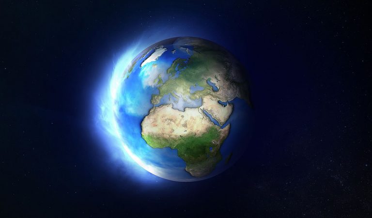 Satélite ruso detecta explosiones de luz inexplicables en la atmósfera Satélite ruso detecta explosiones de luz inexplicables en la atmósfera