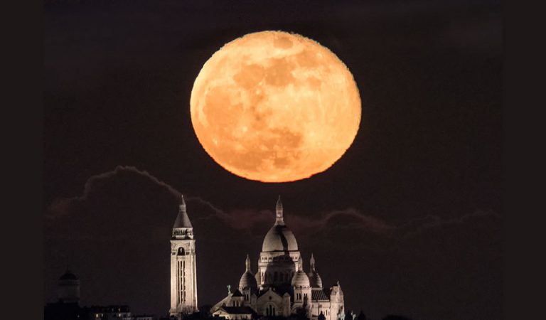 Superluna: No te pierdas mañana la luna más brillante en los próximos 7 años Superluna: No te pierdas mañana la luna más brillante en los próximos 7 años