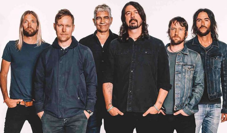 Banda Foo Fighters brindará clases de música gratuitas a niños y adolescentes Banda Foo Fighters brindará clases de música gratuitas a niños y adolescentes