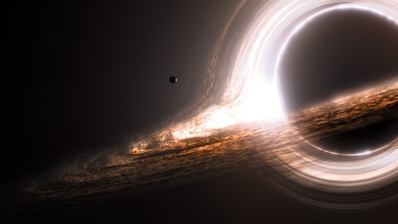 Científicos creen que podríamos hallar naves alienígenas impulsadas por agujeros negros