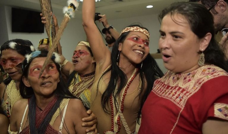 Comunidad indígena del Amazonas gana primera victoria contra petroleras Comunidad indígena del Amazonas gana primera victoria contra petroleras