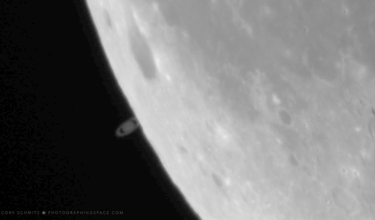 Impresionante vídeo muestra a Saturno siendo ocultado por la Luna Impresionante vídeo muestra a Saturno siendo ocultado por la Luna