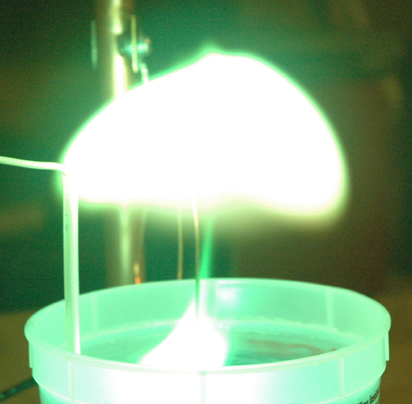 Fenómeno similar a un rayo globular obtenido en laboratorio