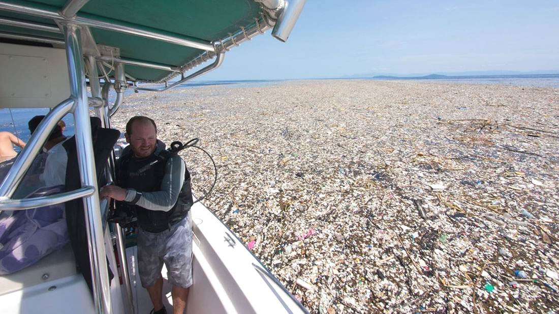 Contaminación por plásticos está matando las bacterias que producen el oxígeno que respiramos