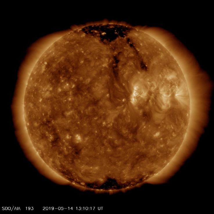 Se emitió una advertencia de tormenta geomagnética después de tres eyecciones de masa coronal (CME) de una mancha solar gigante