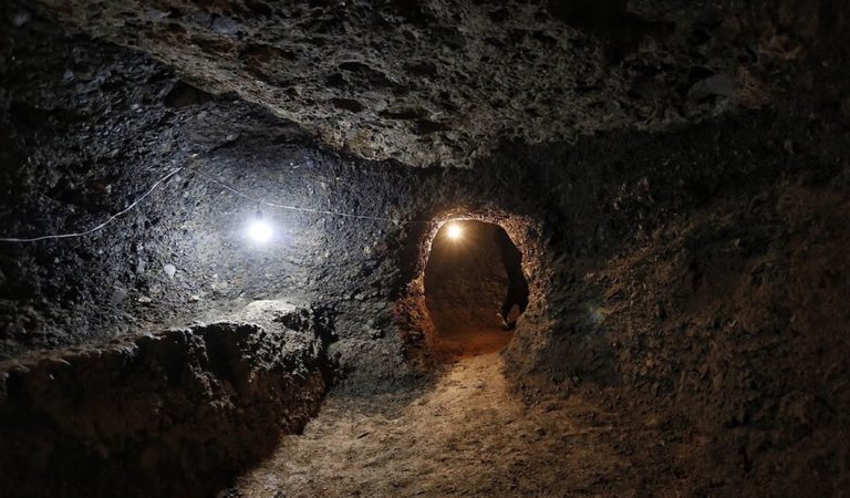 Hallan una ciudad subterránea de 800 años de antigüedad en Irán Hallan una ciudad subterránea de 800 años de antigüedad en Irán