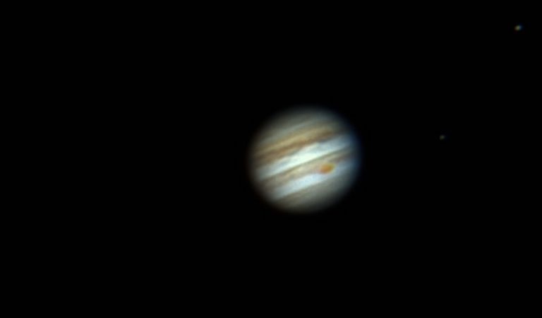 Júpiter se acercará a la Tierra y será visible junto a cuatro de sus lunas Júpiter se acercará a la Tierra y será visible junto a cuatro de sus lunas
