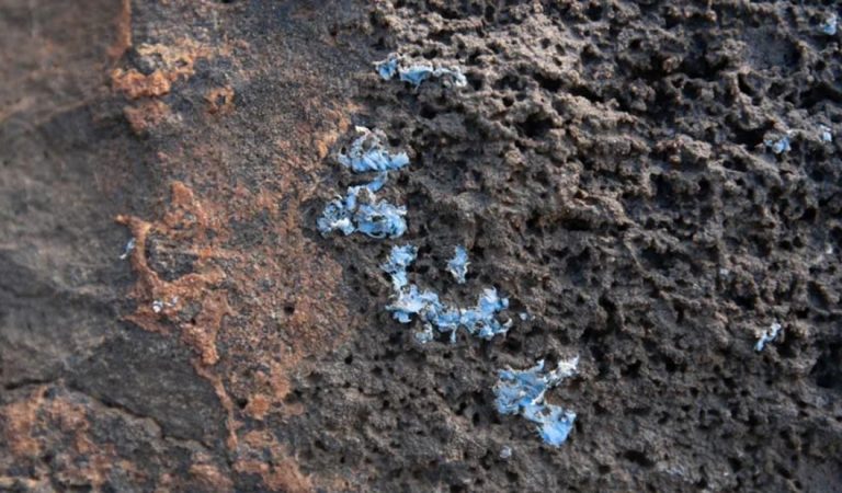 Una extraña mezcla de plástico y roca está contaminando una isla de Portugal Una extraña mezcla de plástico y roca está contaminando una isla de Portugal
