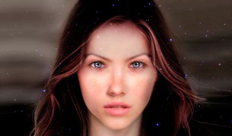 Swaruu de Erra ¿«una alienígena» contactando desde las Pléyades? Swaruu de Erra ¿«una alienígena» contactando desde las Pléyades?