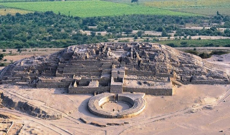 Caral: «La Ciudad de la cronología imposible» Caral: «La Ciudad de la cronología imposible»