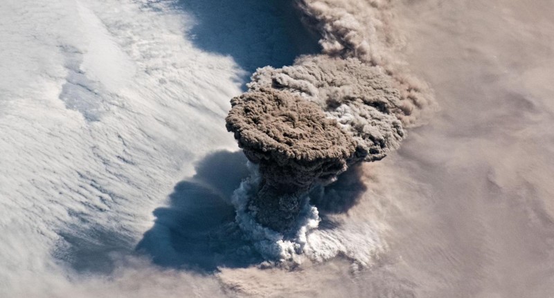 Erupción del volcán Raikoke