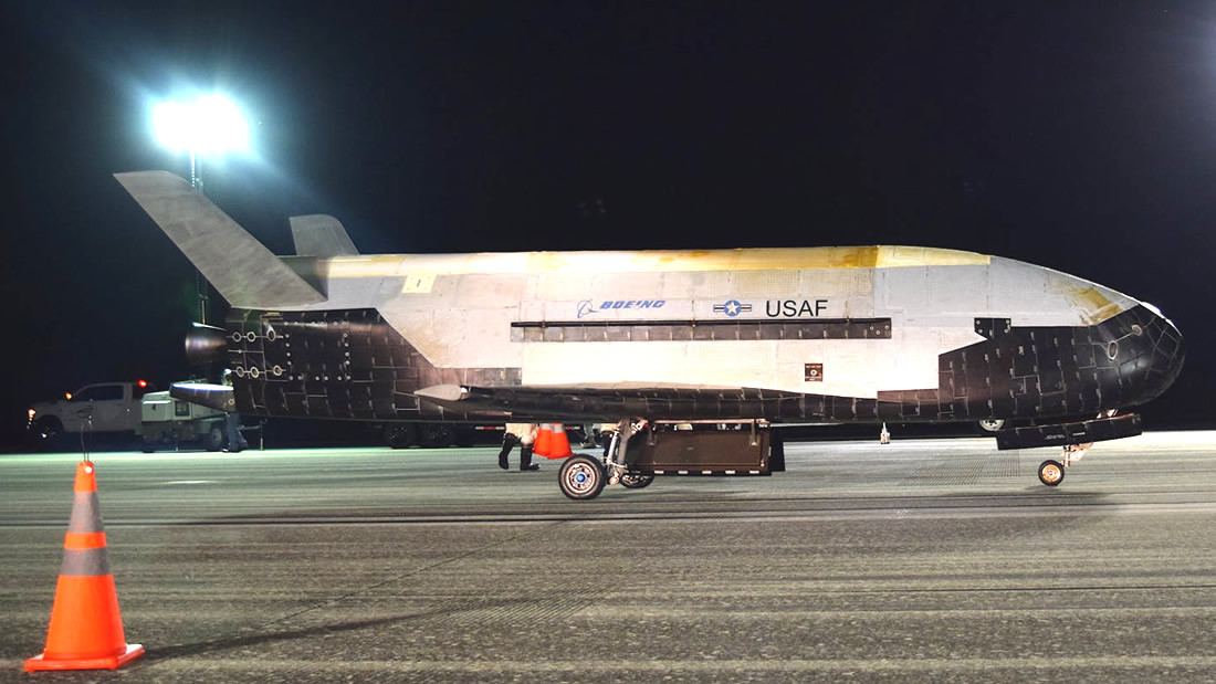 Avión espacial X-37B de la Fuerza Aérea de EE.UU. regresa a tierra luego de más de 2 años en el espacio