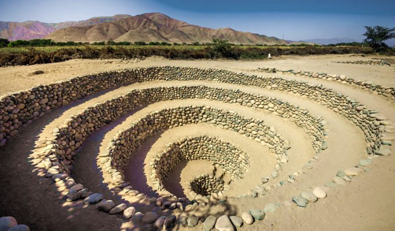 Antigua Ingeniería Hidráulica Andina ¿Obra de una humanidad anterior? Antigua Ingeniería Hidráulica Andina ¿Obra de una humanidad anterior?