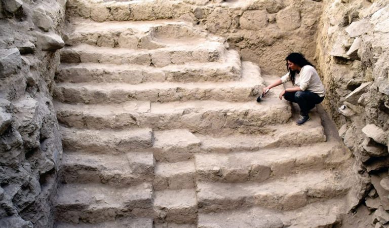 Descubren una pirámide de más de 4.000 años de antigüedad en Perú Descubren una pirámide de más de 4.000 años de antigüedad en Perú