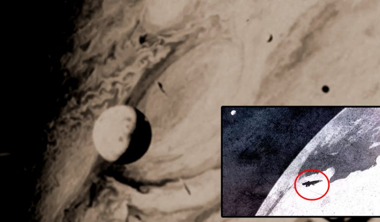 Hallan USB con fotografías y vídeos de planetas y OVNIs de inicios de 1900 Hallan USB con fotografías y vídeos de planetas y OVNIs de inicios de 1900
