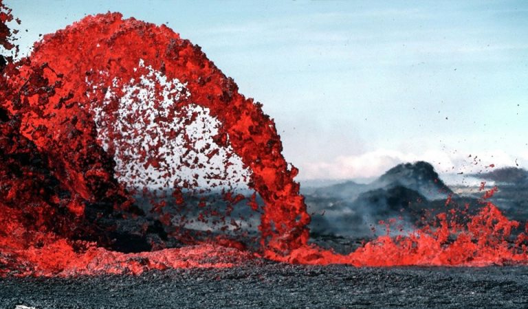 Un nuevo volcán ha nacido en la parte más antigua de la placa del Pacífico Un nuevo volcán ha nacido en la parte más antigua de la placa del Pacífico