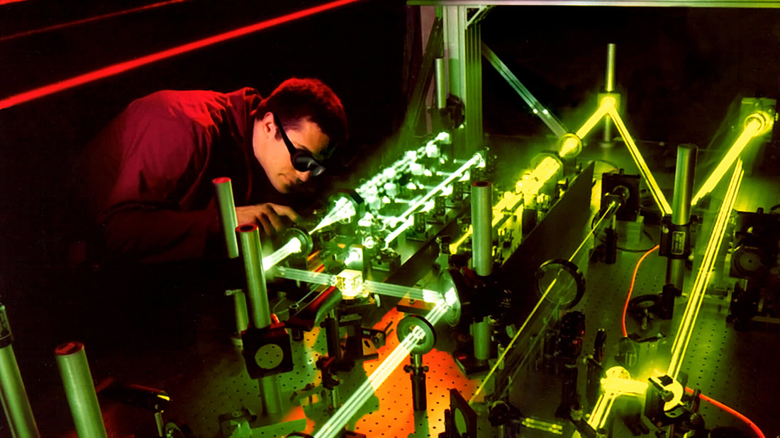 Físico planea crear un láser de rayos gamma usando antimateria